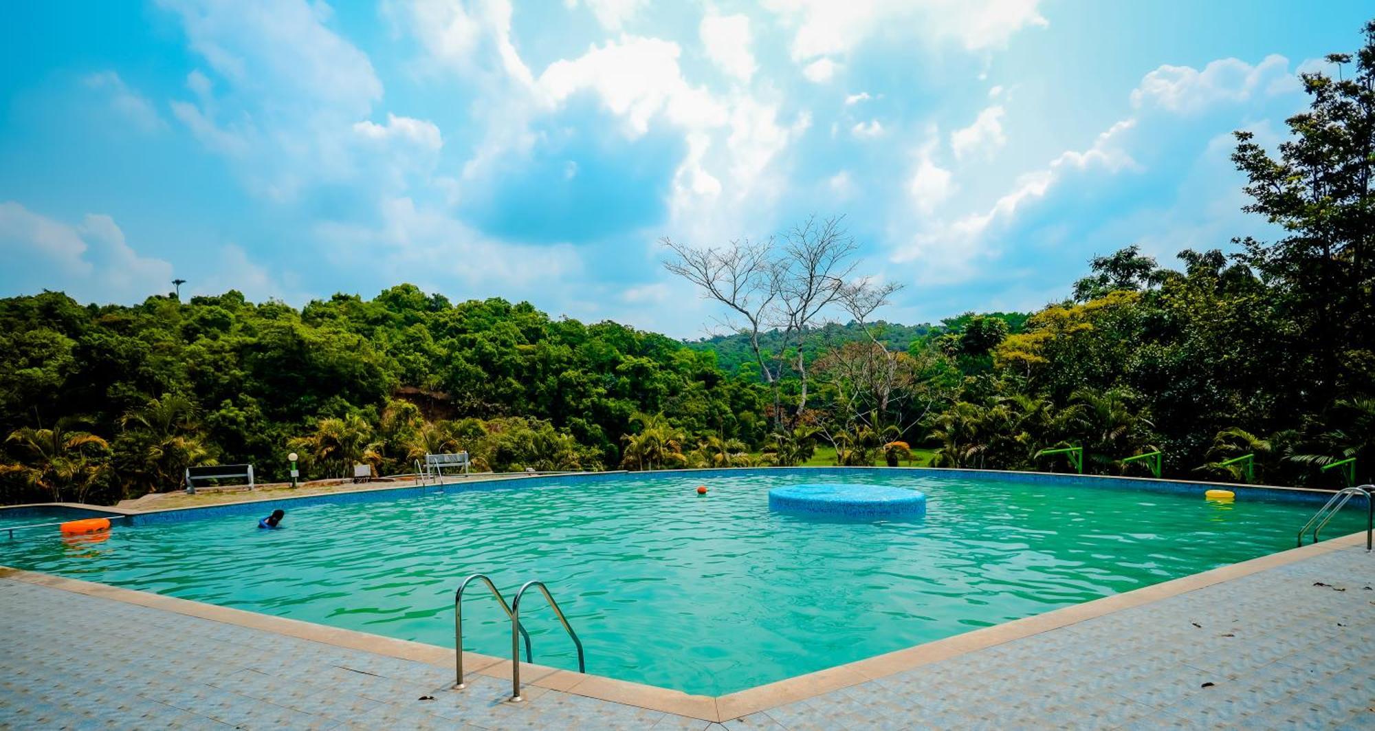 Mookanana Jungle Resort And Spa Hassan Exteriér fotografie